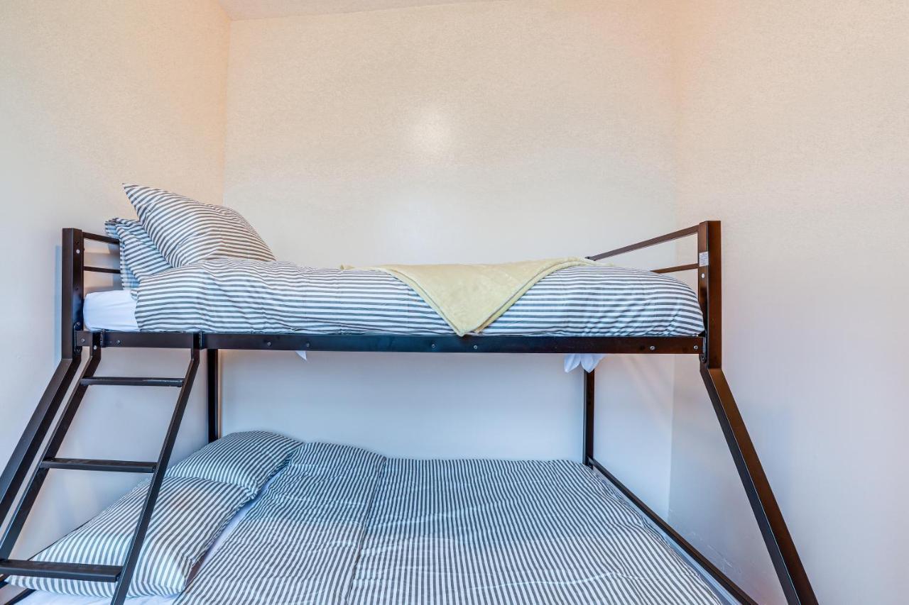 Comfy Bayonne Townhome About 11 Mi To Nyc Attractions Экстерьер фото